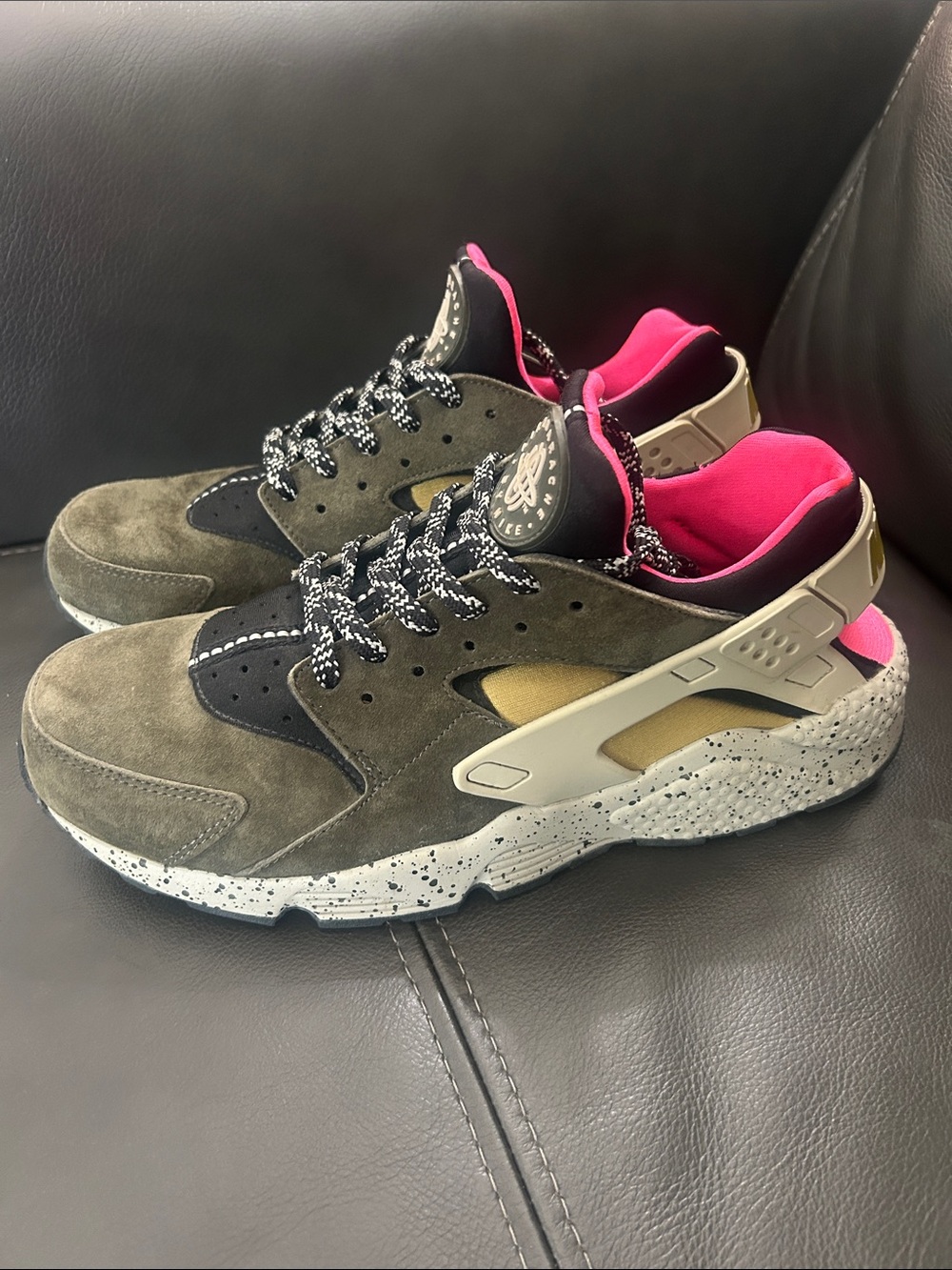 Nike Air Huarache Premium Desert Moss Suede Sneakers with Hot Pink Lining